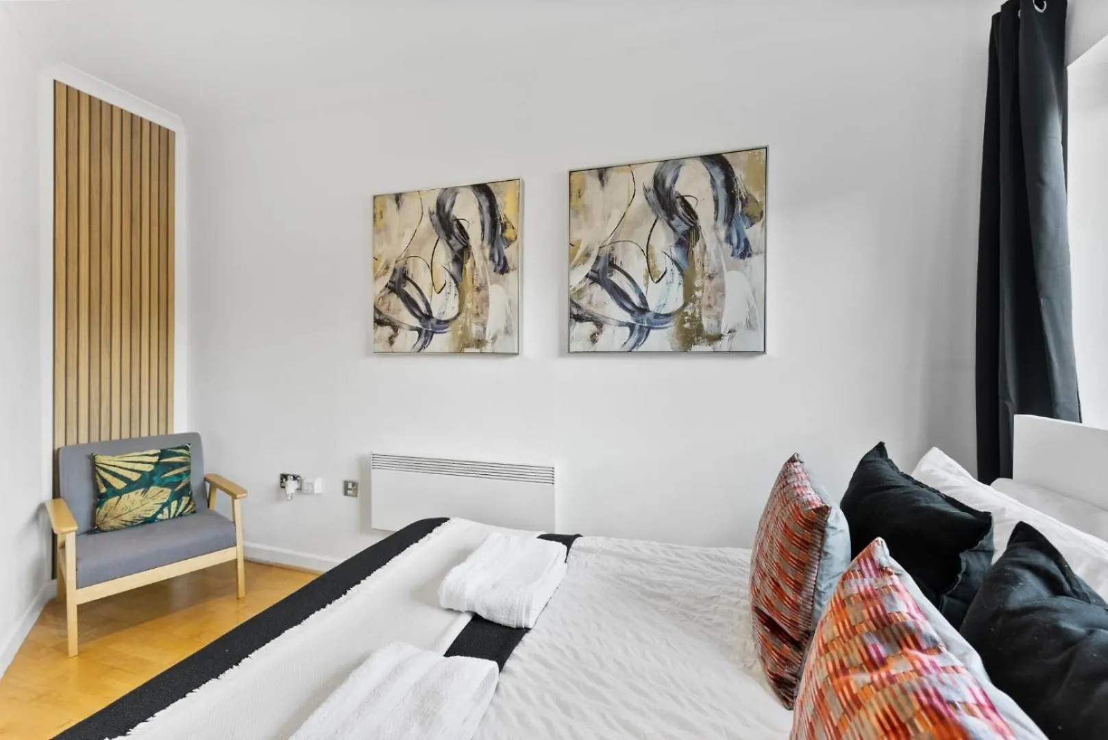 Stunning 2-Bed In Cardiff - Balcony Apartment 0*,  United Kingdom